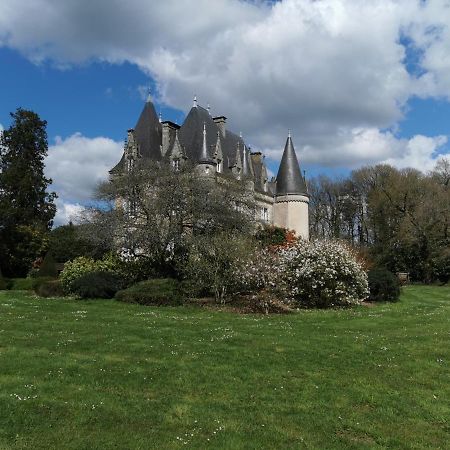 Hotel Chateau De Launay Guen Plémet Esterno foto