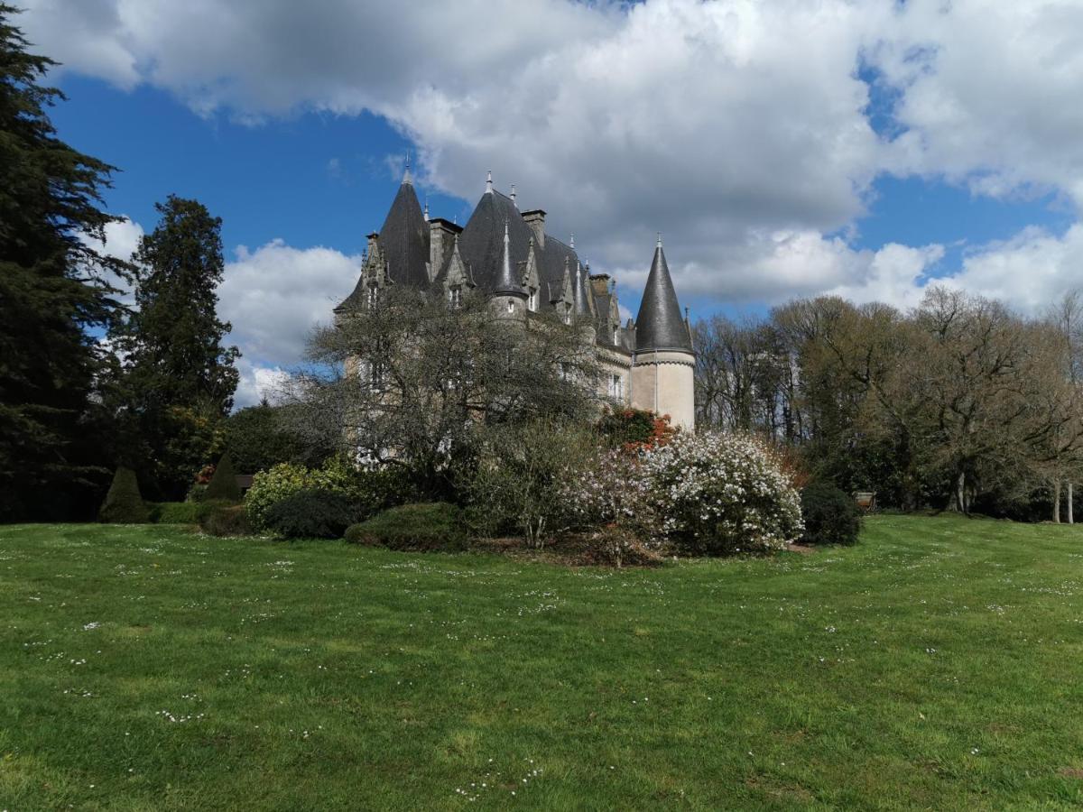 Hotel Chateau De Launay Guen Plémet Esterno foto