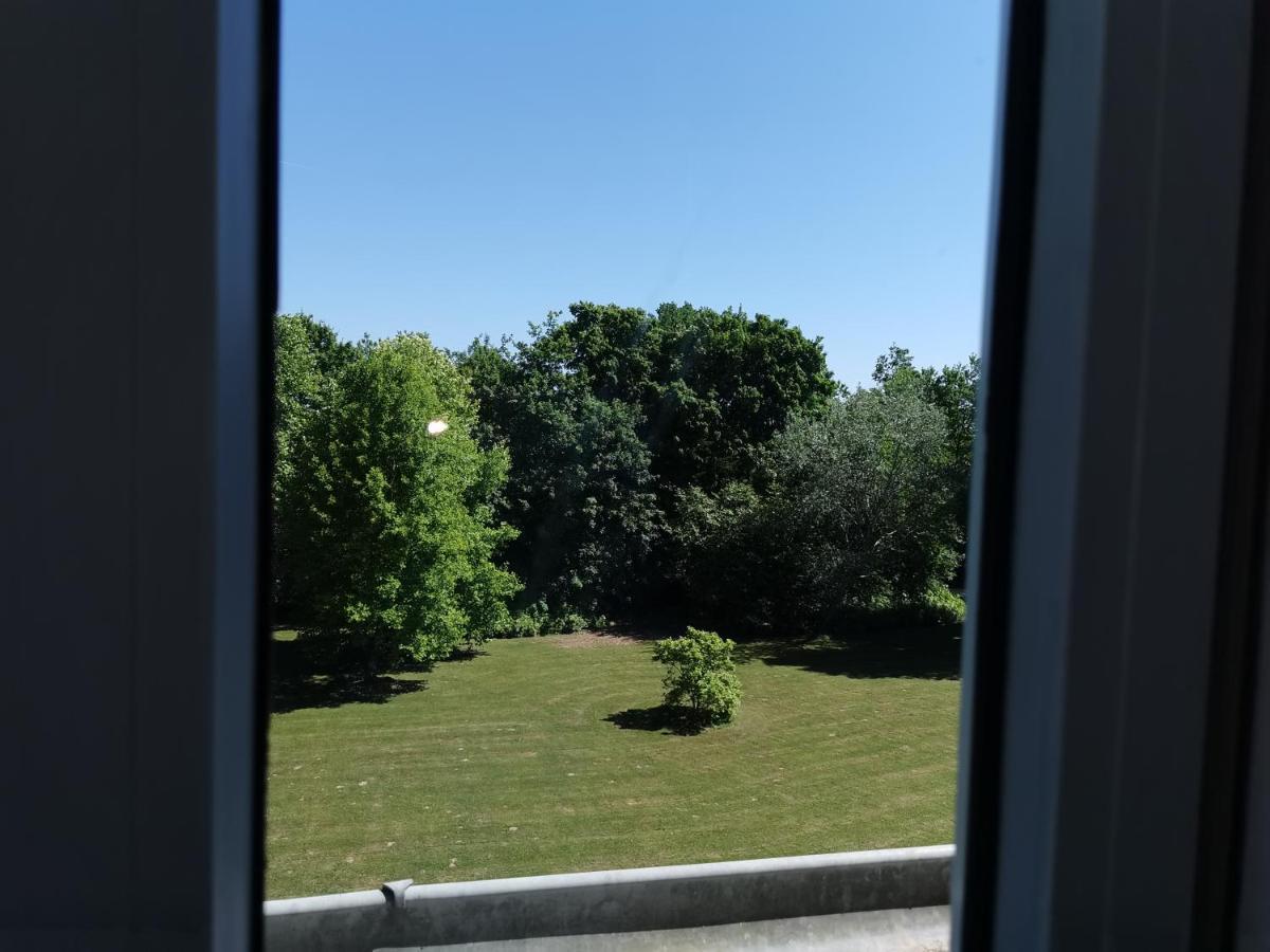 Hotel Chateau De Launay Guen Plémet Esterno foto