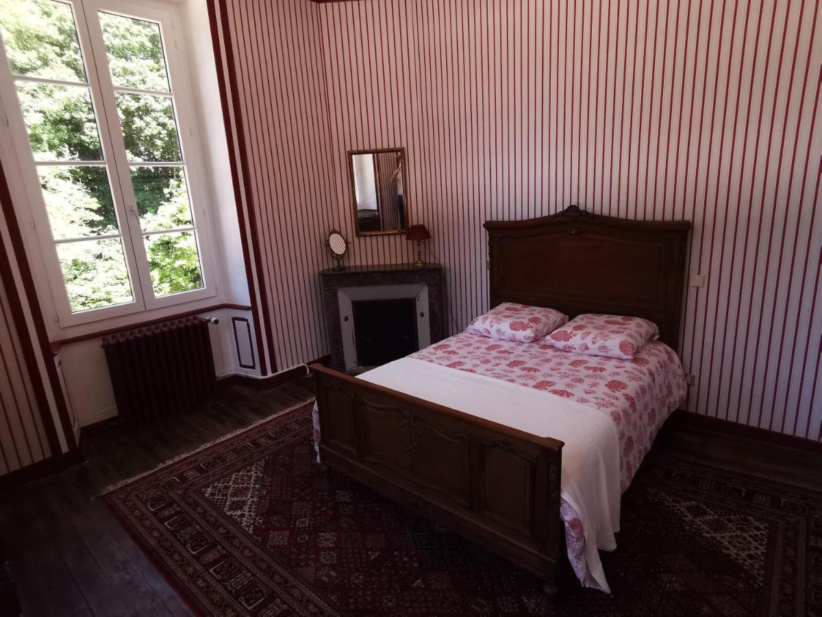 Hotel Chateau De Launay Guen Plémet Esterno foto
