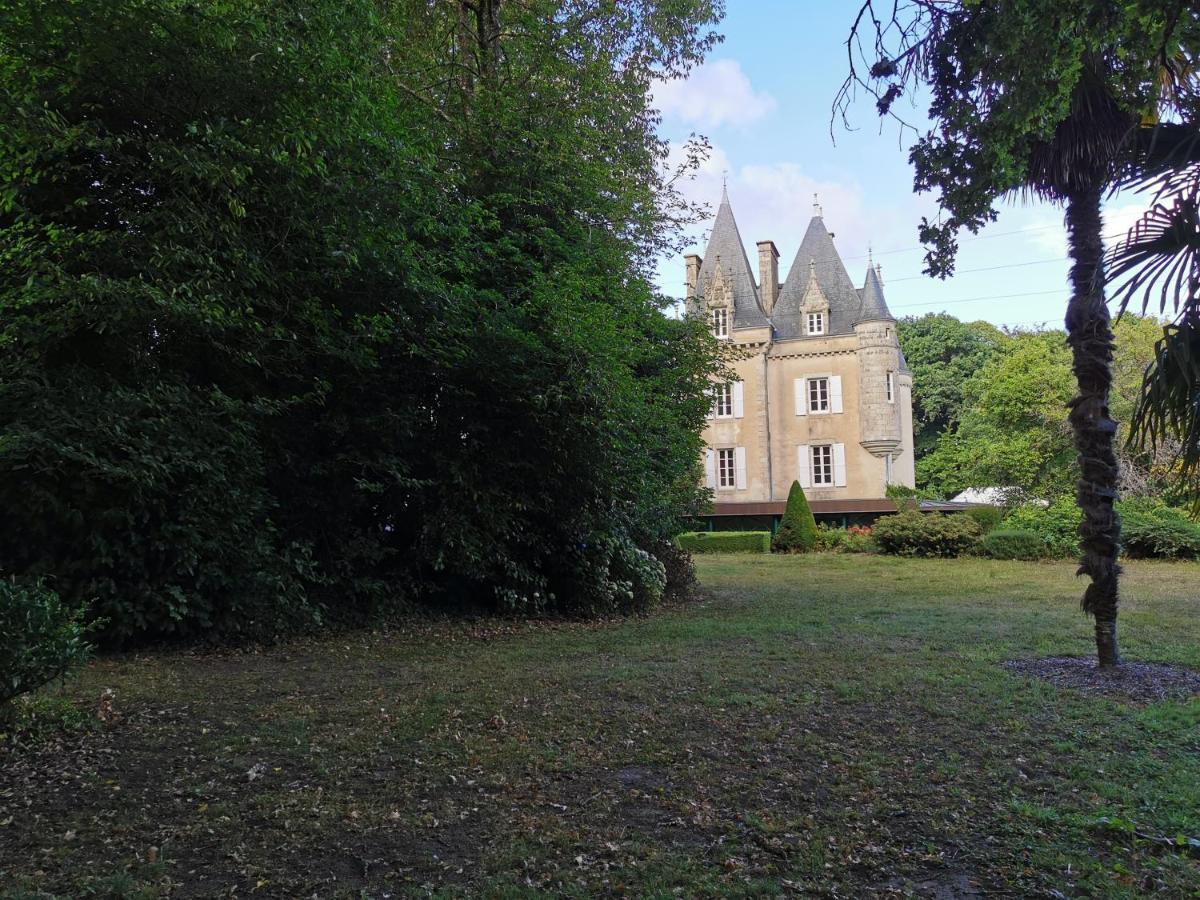 Hotel Chateau De Launay Guen Plémet Esterno foto
